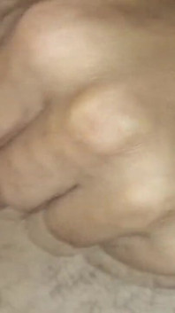 Mladý Sissy Femboy křičí, jak velký penis naplní jeho těsný zadek spermatem!