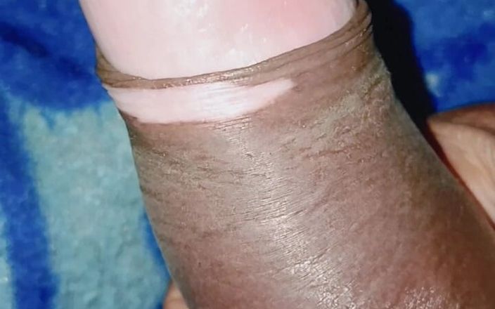 ExtrovertedLantern36: M-am masturbat după ce am văzut cumnata mea