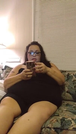 Gabbymae: Relaxing, singing, flashing tits