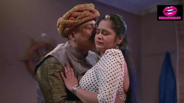 Indianpinklips: थार्की बहू और ससुर का बहू के साथ सेक्स