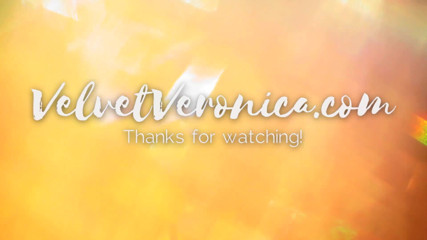 VelvetVeronica: Ich reite ihn, dann reitet er mich und kommt in 60...