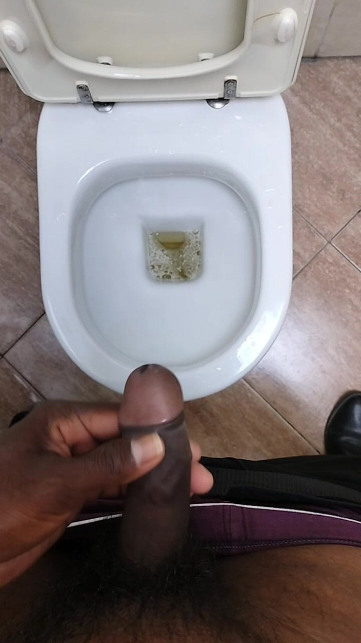 Blackcock83: Meando y la masturbación