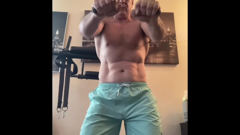 Alex Art: Film v tělocvičně