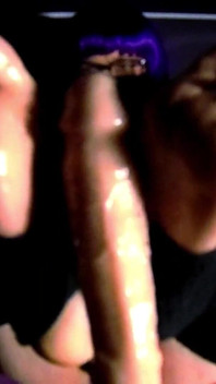 POV footjob och cumming med Raven Letrap