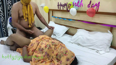 Hotty Jiya Sharmaa: Khud Ko Rok Na Saki Maa