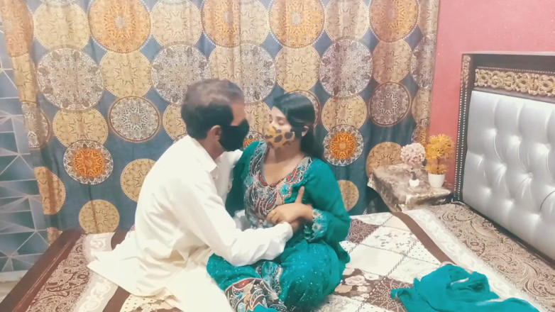 MehwishButt: Une femme desi indienne en colère parce que son mari...