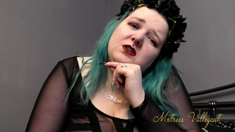Mxtress Valleycat: Gothic hotwife