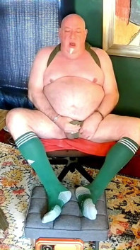 Jerk off in Green!