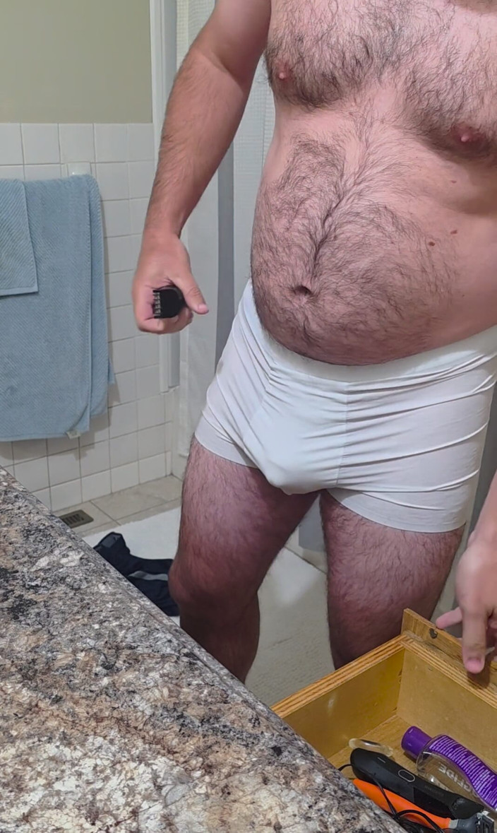 Beary Jax: Beary Caught Having a Shave, Stroke &amp; Hot Shower