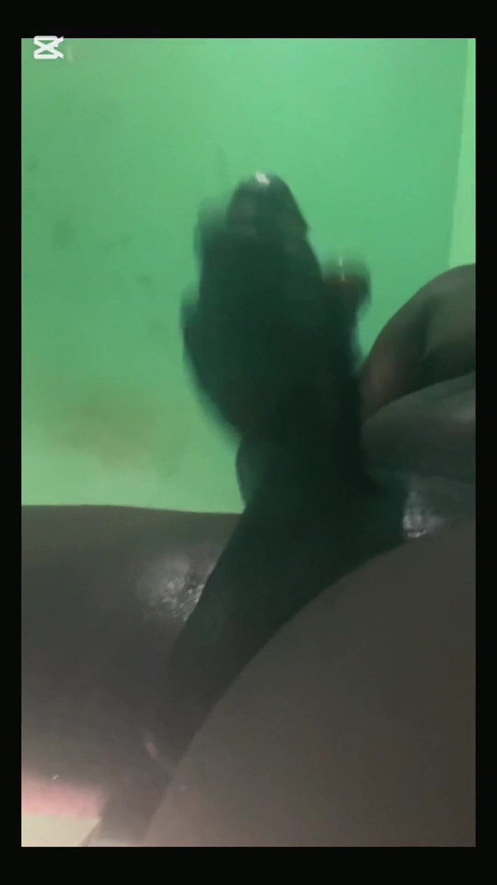 Bbc-godaddy: Parte 1long Cazzo Ragazzo Nasconde E Batte Il Suo Grosso Cazzo...