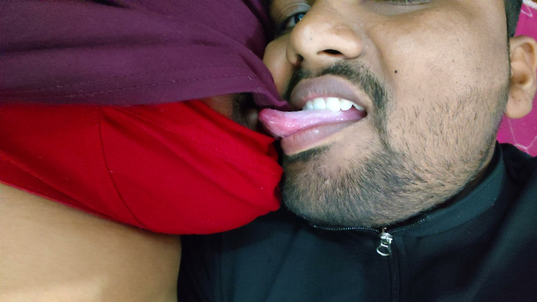 Premi pooja: Desi Bhabhi Boobs Sucking Romantic Desi Video