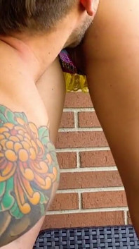 Latina fuma y folla