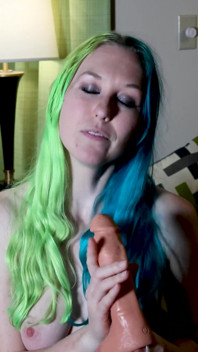 V676 Gfe masturbazione e pov facciale