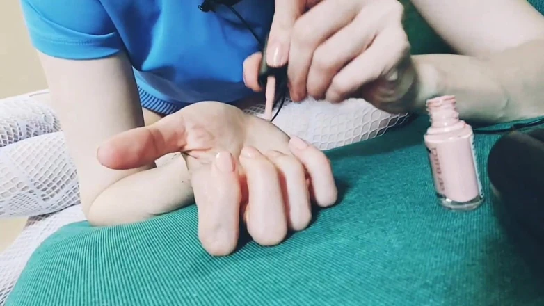 GinnaGg: Tôi sơn móng tay của tôi. Asmr
