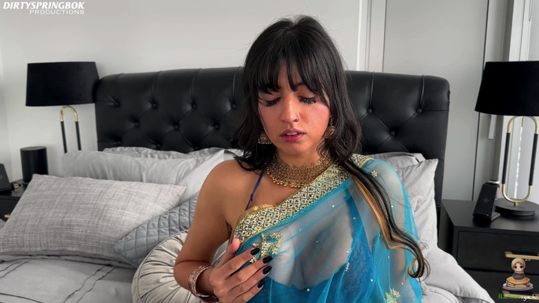 Aaliyah Yasin: Pakistani Bhabi Aaliyah Yasin Fucks Her Pussy Whilst Speaking Urdu