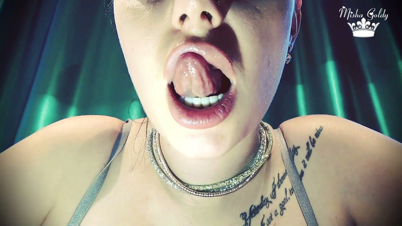 Goddess Misha Goldy: 립 핥기 Joi 게임