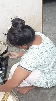 Aku ngentot ibu tiriku di dapur