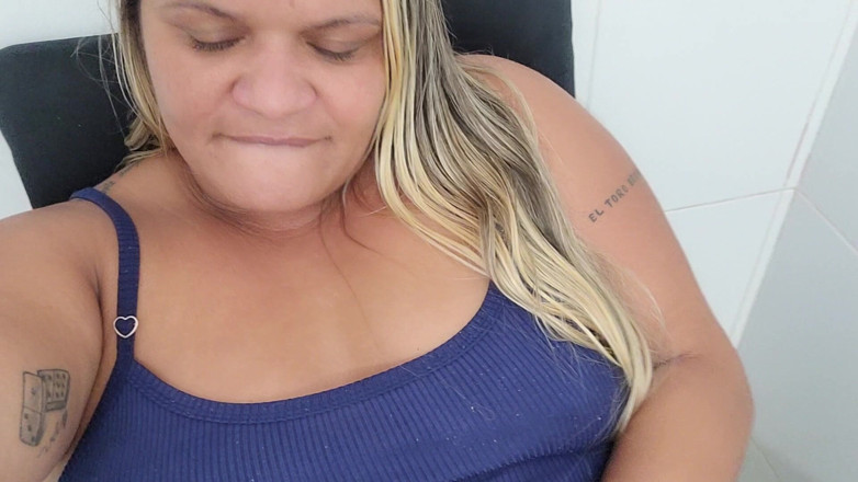 Paty Bumbum: Mein Twitter-follower Bat Um Ein Eigenes Video