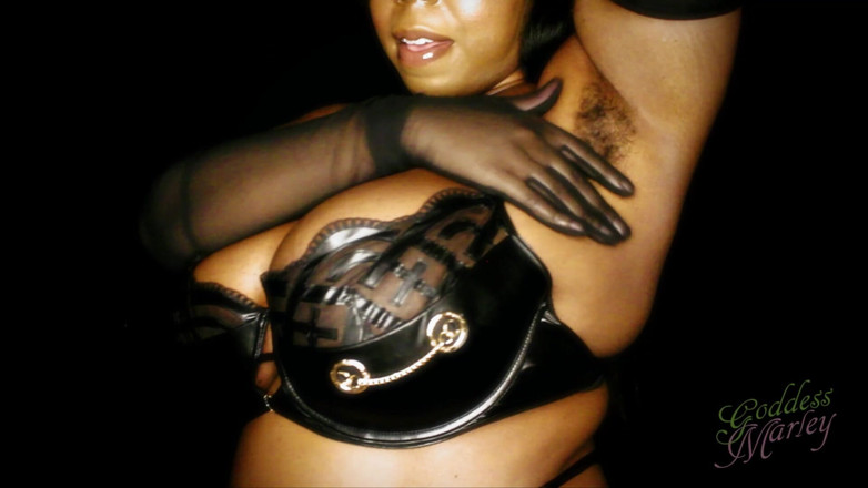 Goddess Marley: Thick and Hairy Armpits!