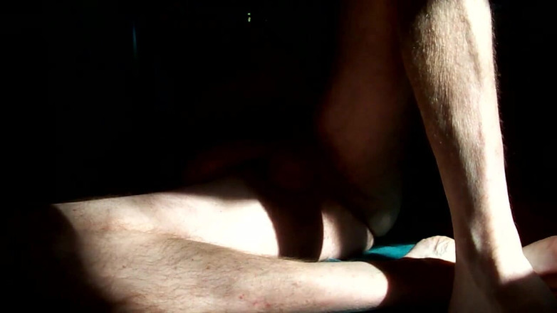 Hairyartist: Üvey babasının yağlı boi damızlıklarını gösteriyor