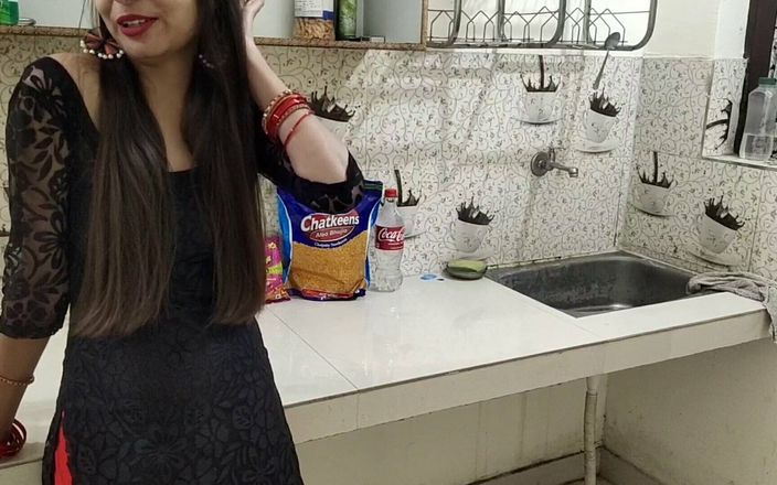 Saara Bhabhi: Knullade min ex-flickvän i köket med hindi ljud XXX