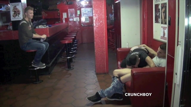 Crunch Boy: Dimtri von youjgn, arabischer neugieriger gefickt