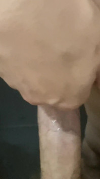 Emziren orta yaşlı seksi kadınla funu yapıyor
