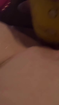 Un gros papa sexy mange kat-licious kitty