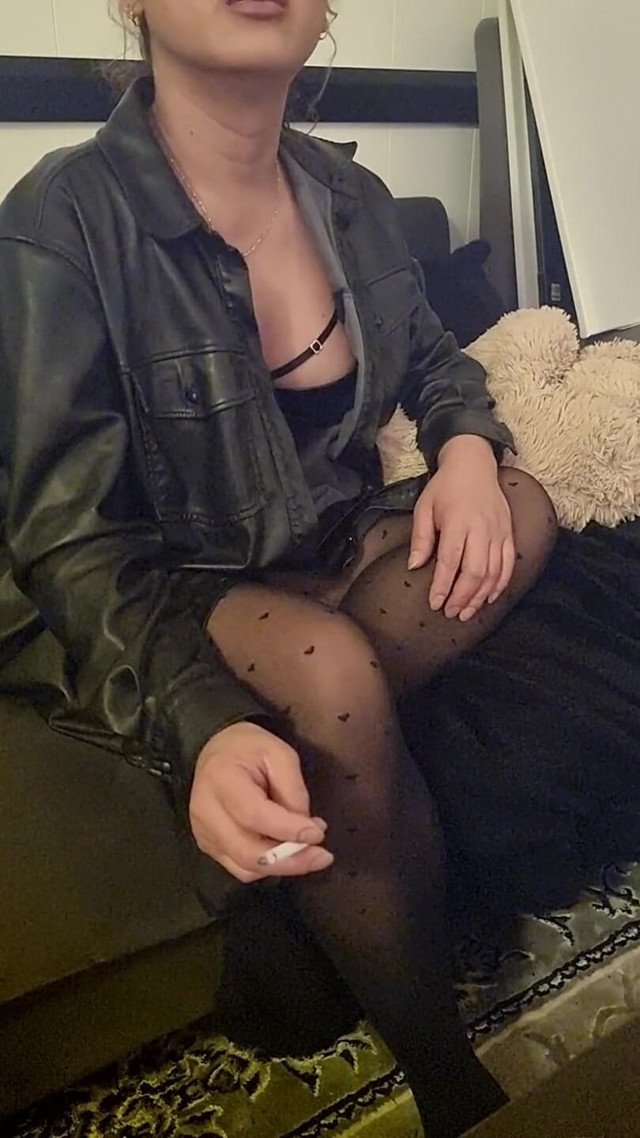 Leather Shirt Smoking (Mistress Meley)