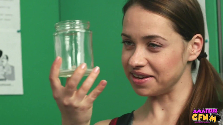 Amateur CFNM: Zásilkové sperma
