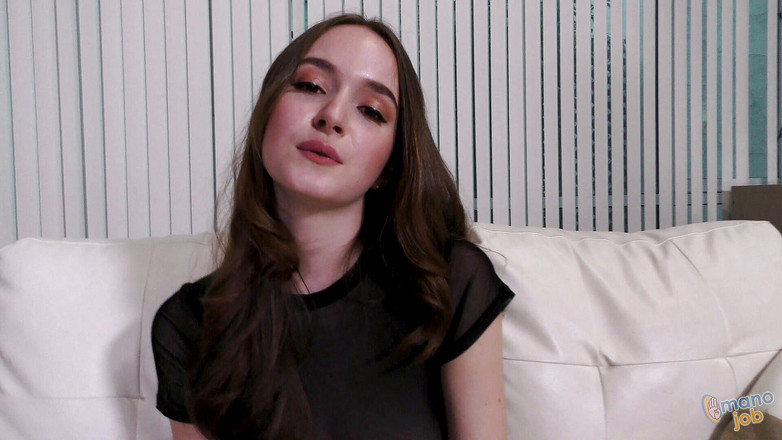 Mano Job: 大学派对荡妇Hazel Moore