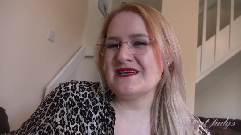 Aunt Judy's: Auntjudys - Tu Tetona Grandota Terapeuta Sexual Becky Chupa Tu Polla