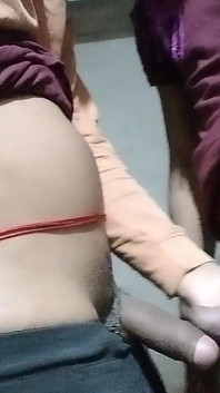 Indický gay - dnes jsem poprvé vzala penis své kamarádky ze školy do pusy