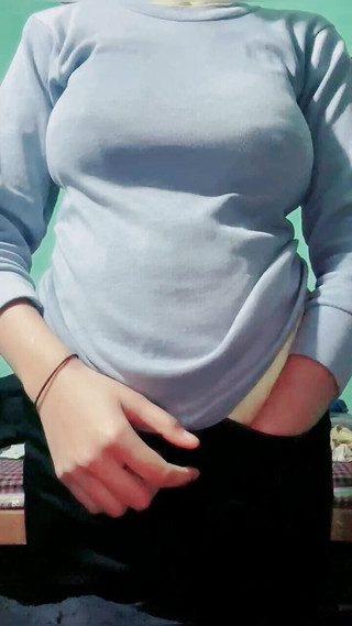 Tumheri Iska: Desi Indian Girl Showing Big Boobs with Dirty Talk in...