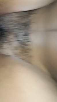 Memek aduhai pacar kulit hitam ini dientot habis-habisan sama kontol besar pria kulit hitam