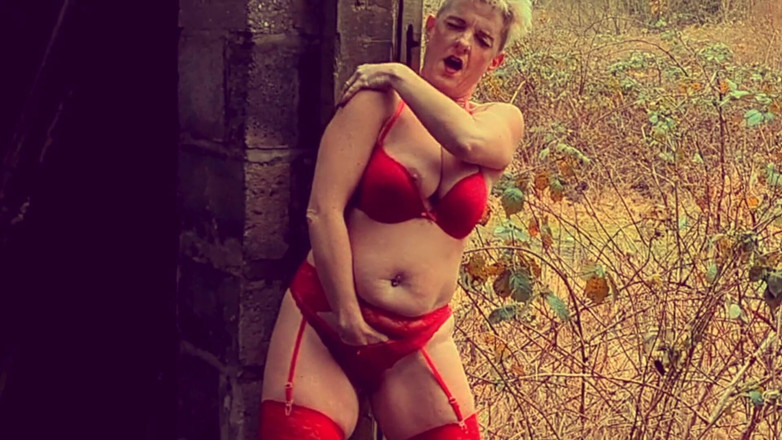 Kylie Britain Adventures: 자위 천국