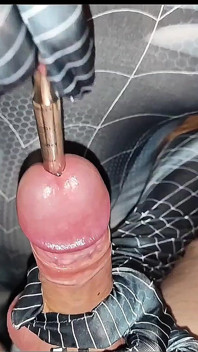 J’ai baisé sa bite charnue comme une chatte