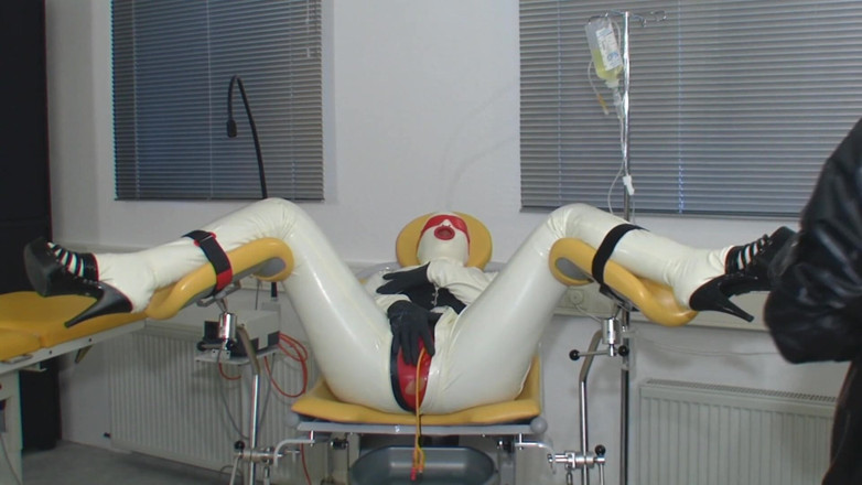 Rubber & Clinic Studio - 1ATOYS: Досвід ссаніна Xtreme