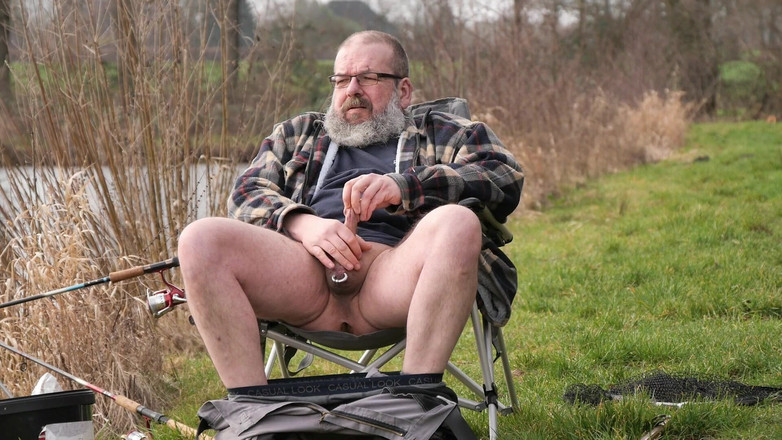 Qualzucht: Wichsen und am Fischerteich kommen