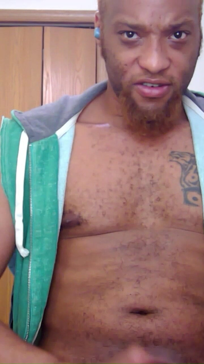 Kennie Jai: Дрочить у моїй зеленій жилетці для друга