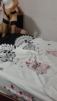 Dama Venezolana Vende Su Cuerpo a Hombre Colombiano Por 5 Dólares