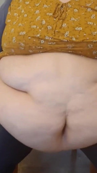 SSBBW belly play & jiggles