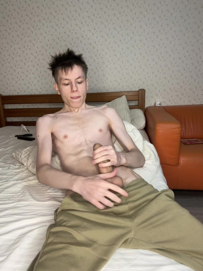 Morflot24: 18-jähriger Twink ist massive spermaladung