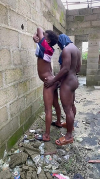 Přírodní Gang Bang Trojka Se DVěma Velkými Táty a Mladým Twinkem