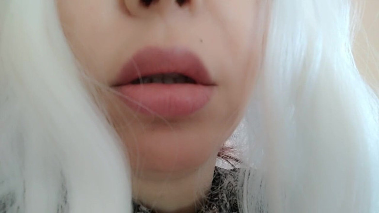 savannahamatoriale: Geğirmek zorundayım! Ağzımı açıyorum ve ...
