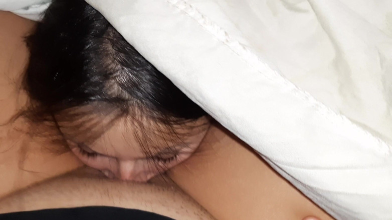 Lesbian-illusion: Jag spionerar på mina lesbiska grannar som har sex och...