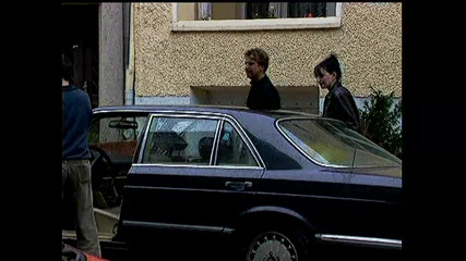 Muschi movie official: Nevlastní máma a nevlastní dcera se navzájem lízají a pak šukají...