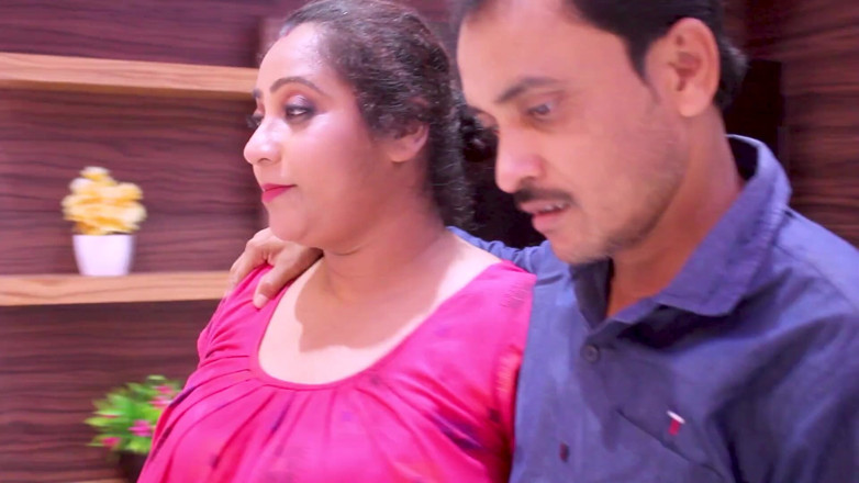 Indian porno creator: Sexo de pareja india cachonda casada - mamada, misionero, doggystyle, orgasmo...