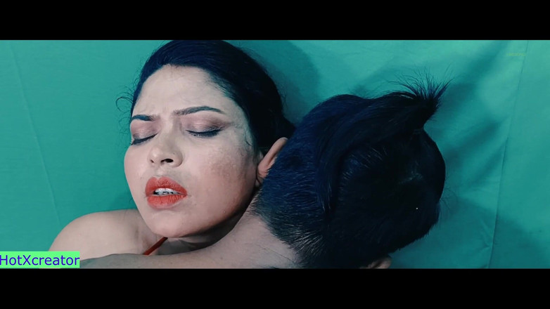 Hot creator: Indiancă desi frumoasă model futută de director în fața camerei! Desi...