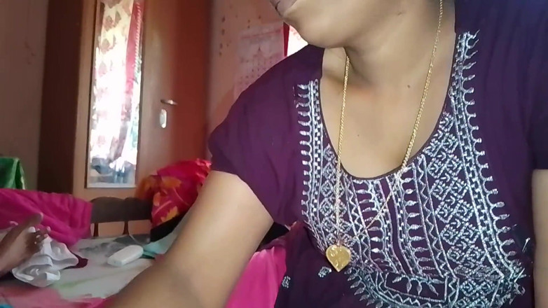 LEGSCOUPLE12: La moglie fa un bel pompino al marito leccandosi il...